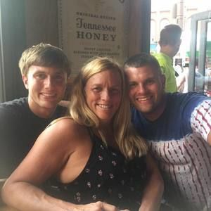 Meet your Posher, Victoria